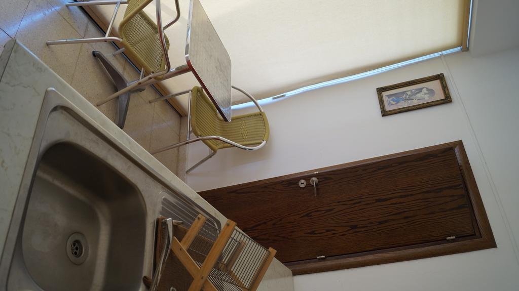 Destalo Court Larnaca Apartment Luaran gambar