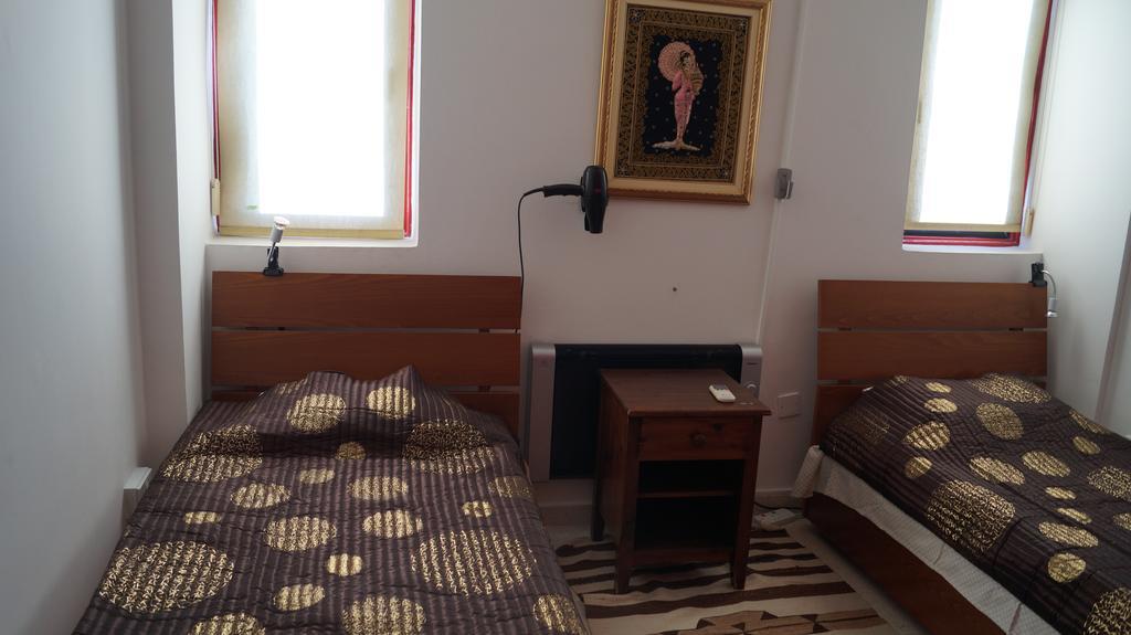 Destalo Court Larnaca Apartment Luaran gambar